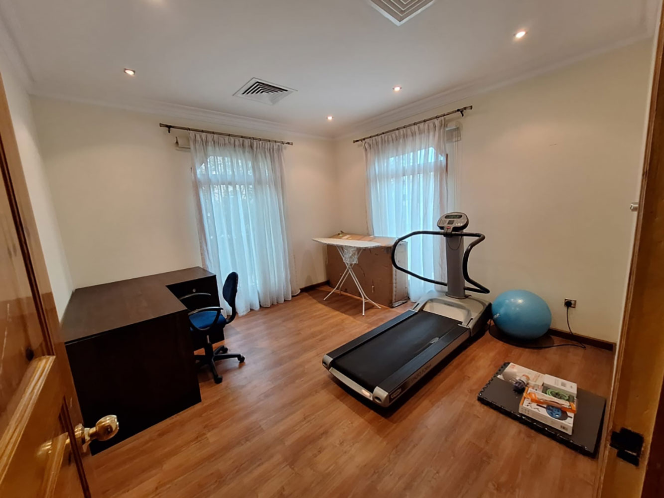 Villa for Rent in Juffair Image #1915 7