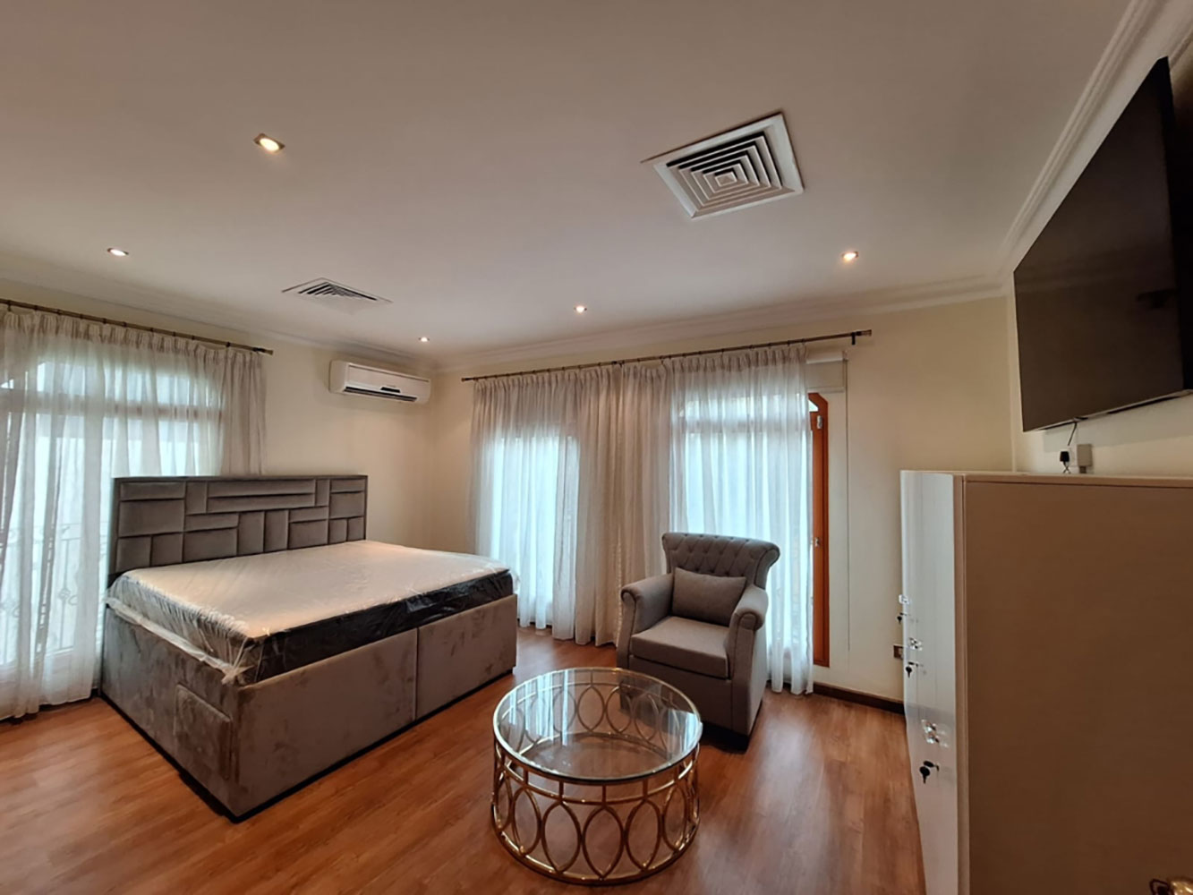 Villa for Rent in Juffair Image #1915 8