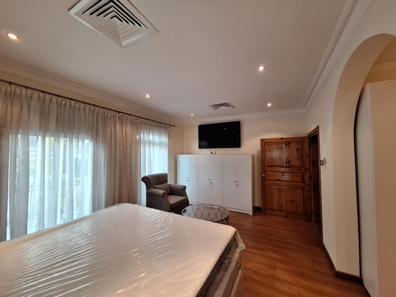 Villa for Rent in Juffair Image #1915 6