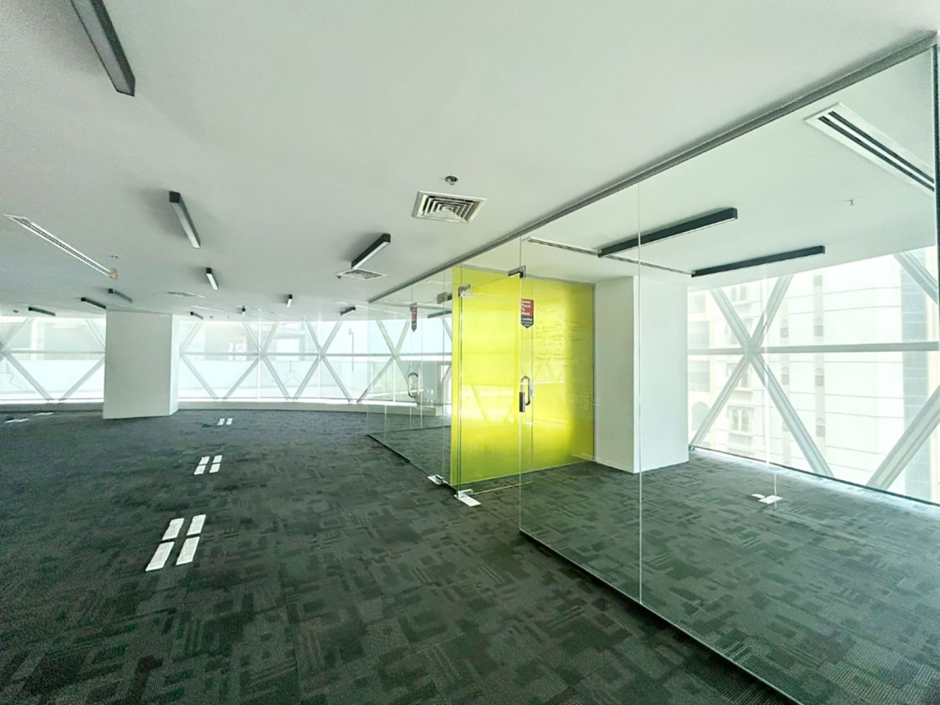 صورة مكتب للإيجار في ضاحية السيف #1975 5