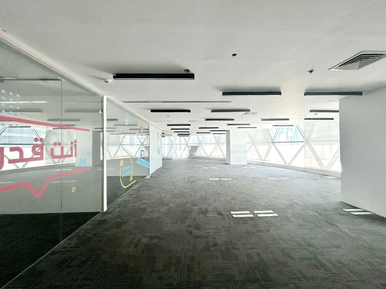 صورة مكتب للإيجار في ضاحية السيف #1975 0 
