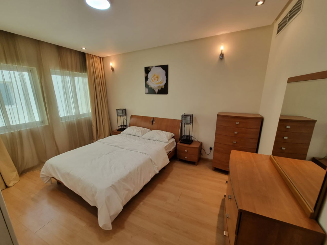 صورة شقة للإيجار في جزر امواج #1976 7