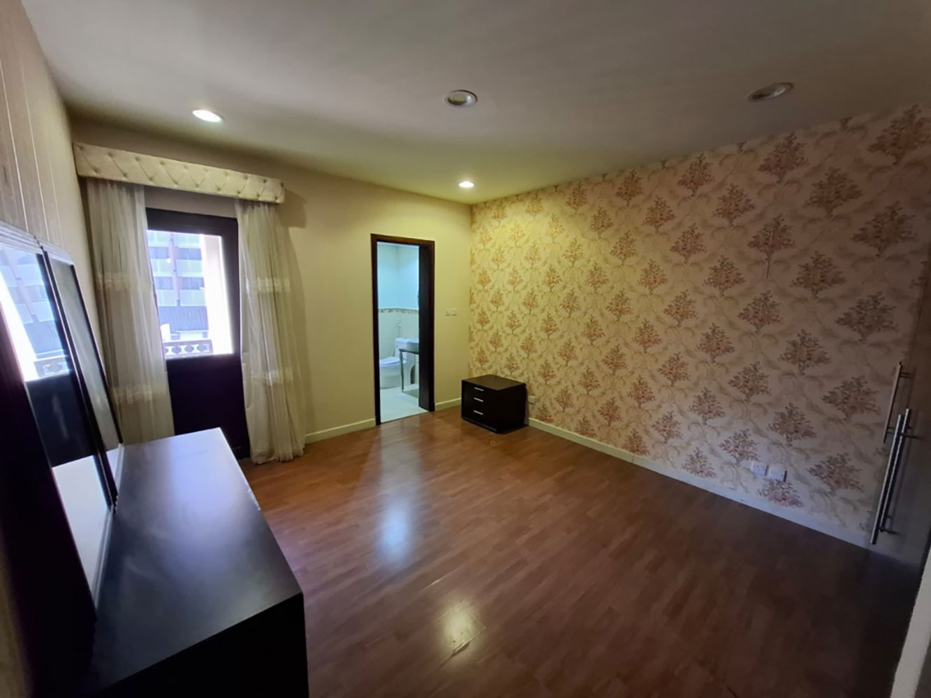 Apartment for Sale in Amwaj Island Image #2072 4