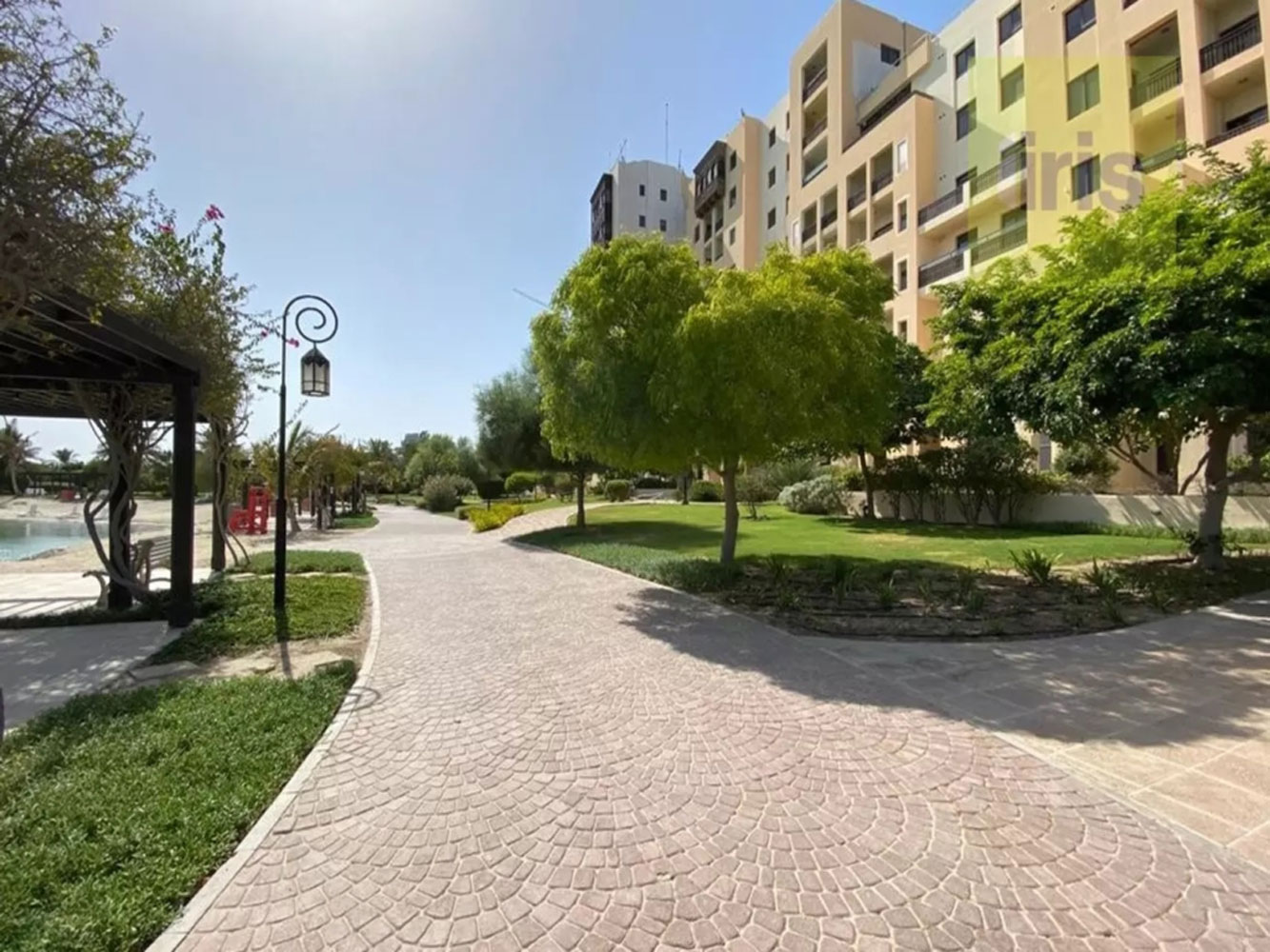 صورة شقة للبيع في جزر امواج #2073 1