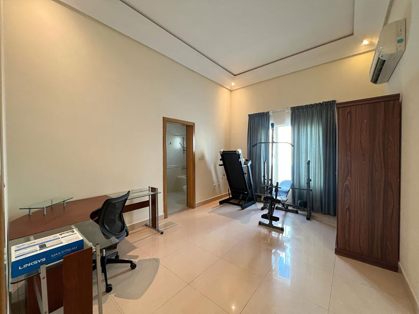 Apartment for Rent in Juffair Image #2077 5