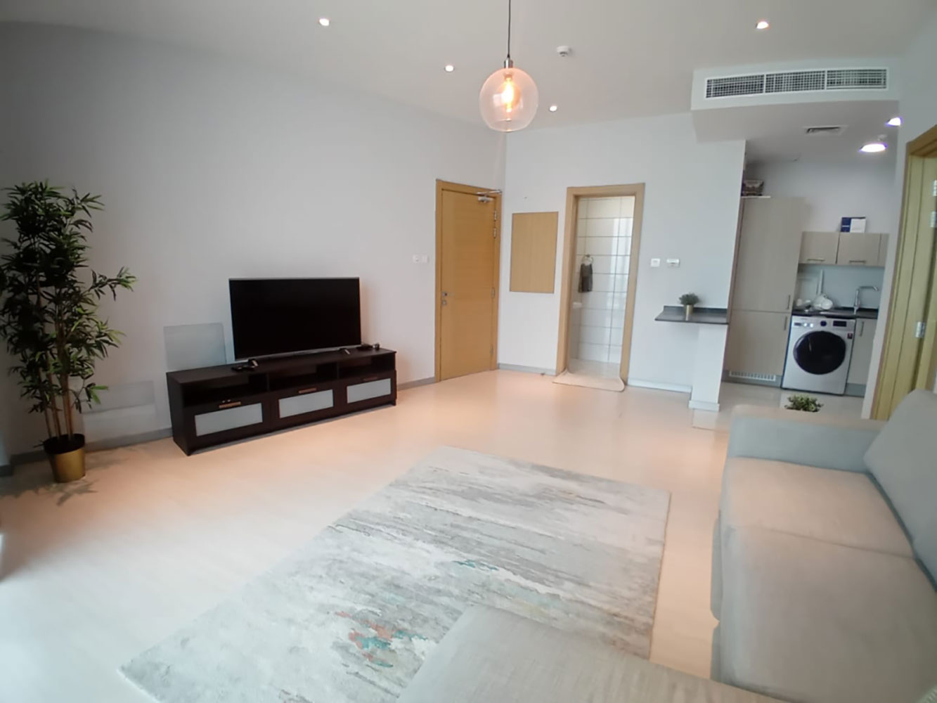 property 2093 image 0