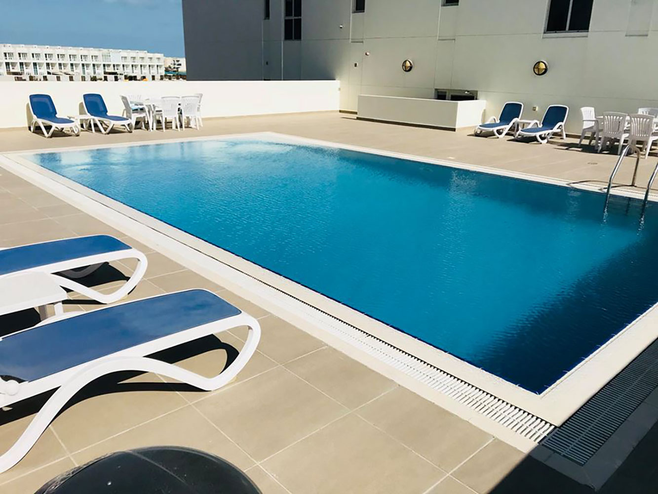 صورة شقة للإيجار في جزر امواج #2126 1