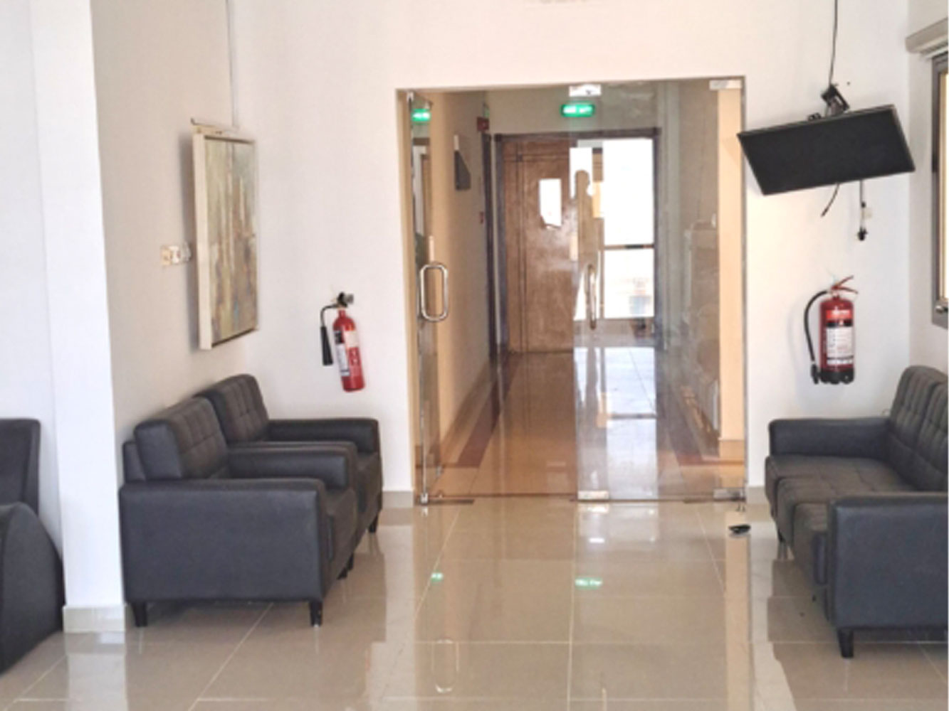 صورة مكتب للإيجار في الرفاع #2251 2