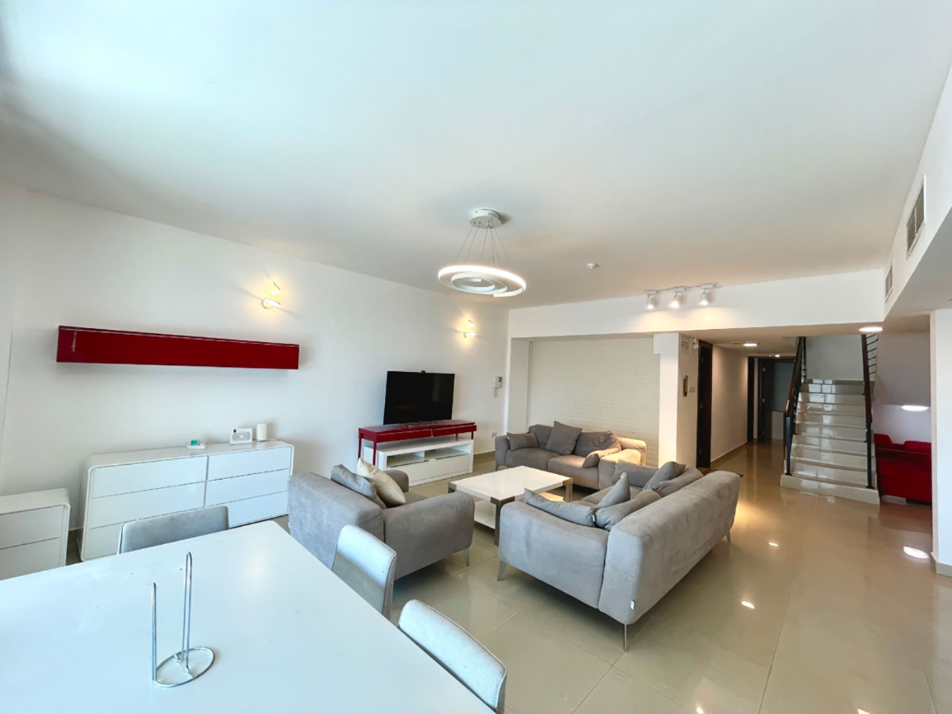 صورة شقة للإيجار في المحرق #2518 0