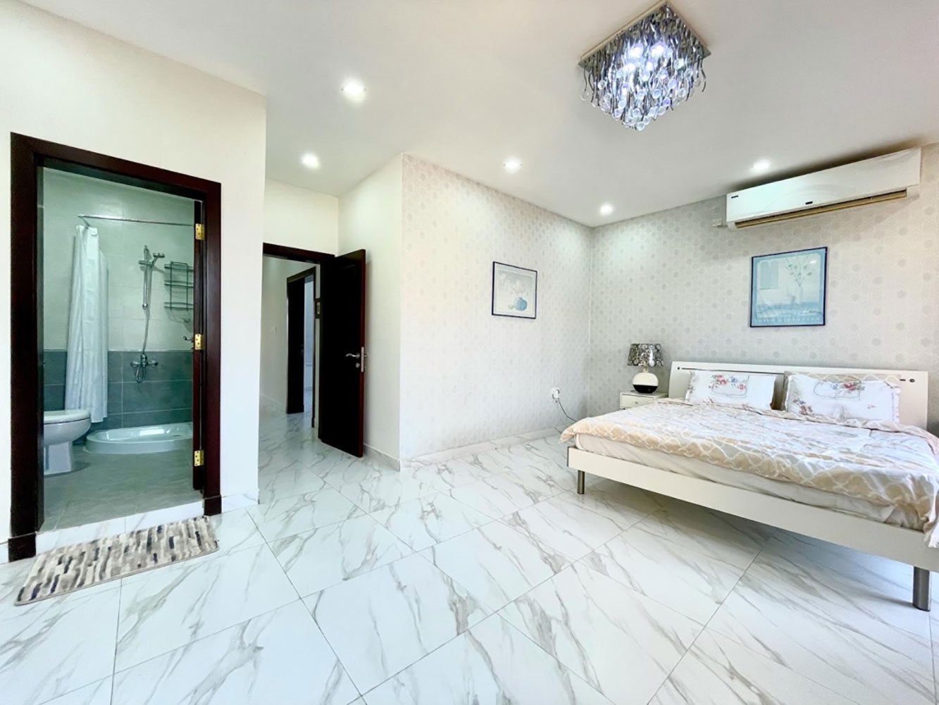 صورة فيلا للبيع في المحرق #4436 2