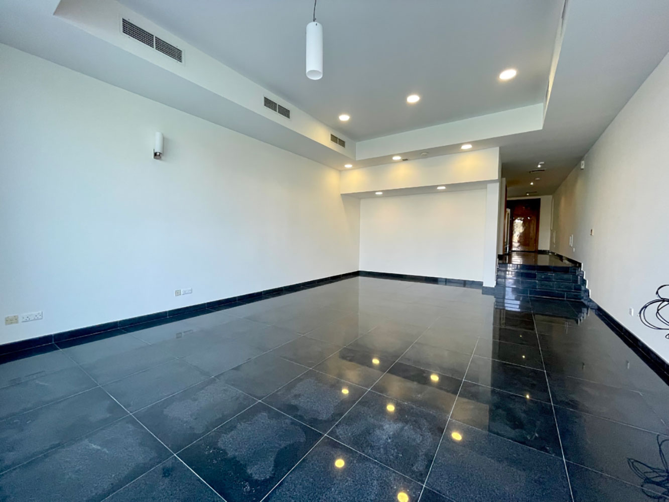 Villa for Rent in Amwaj Island Image #4962 3