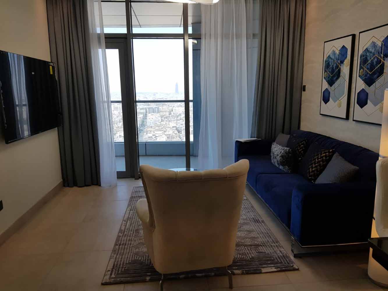 property 5851 image 0