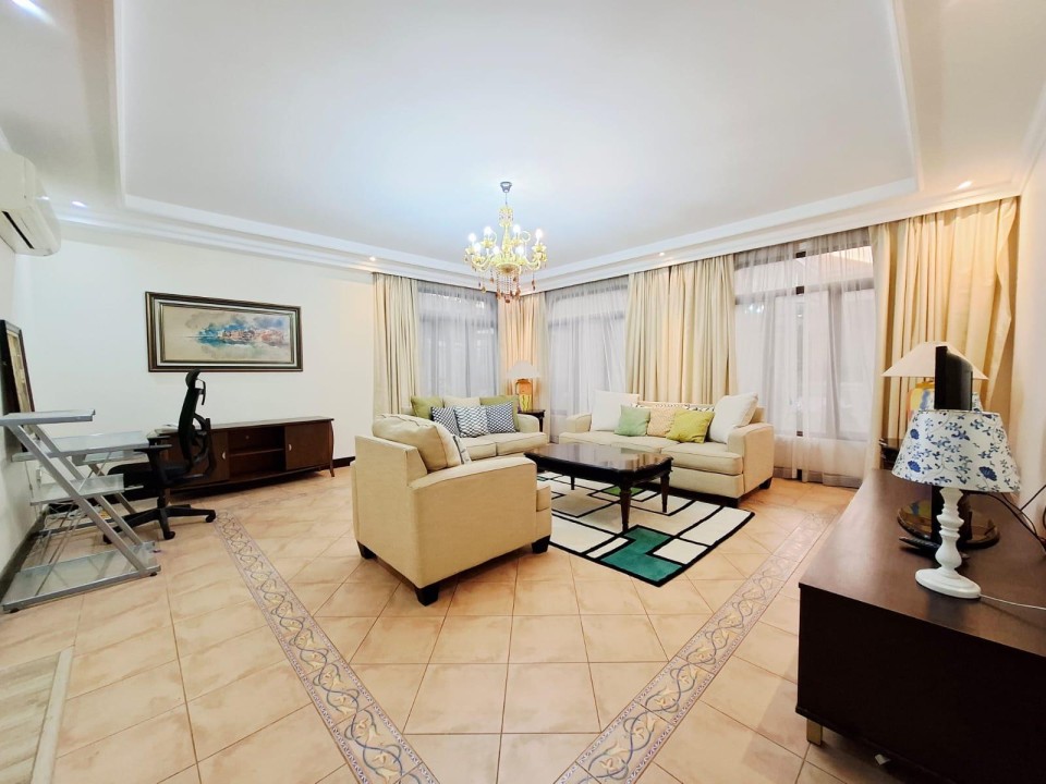 صورة فيلا للإيجار في الجسرة #8374 3