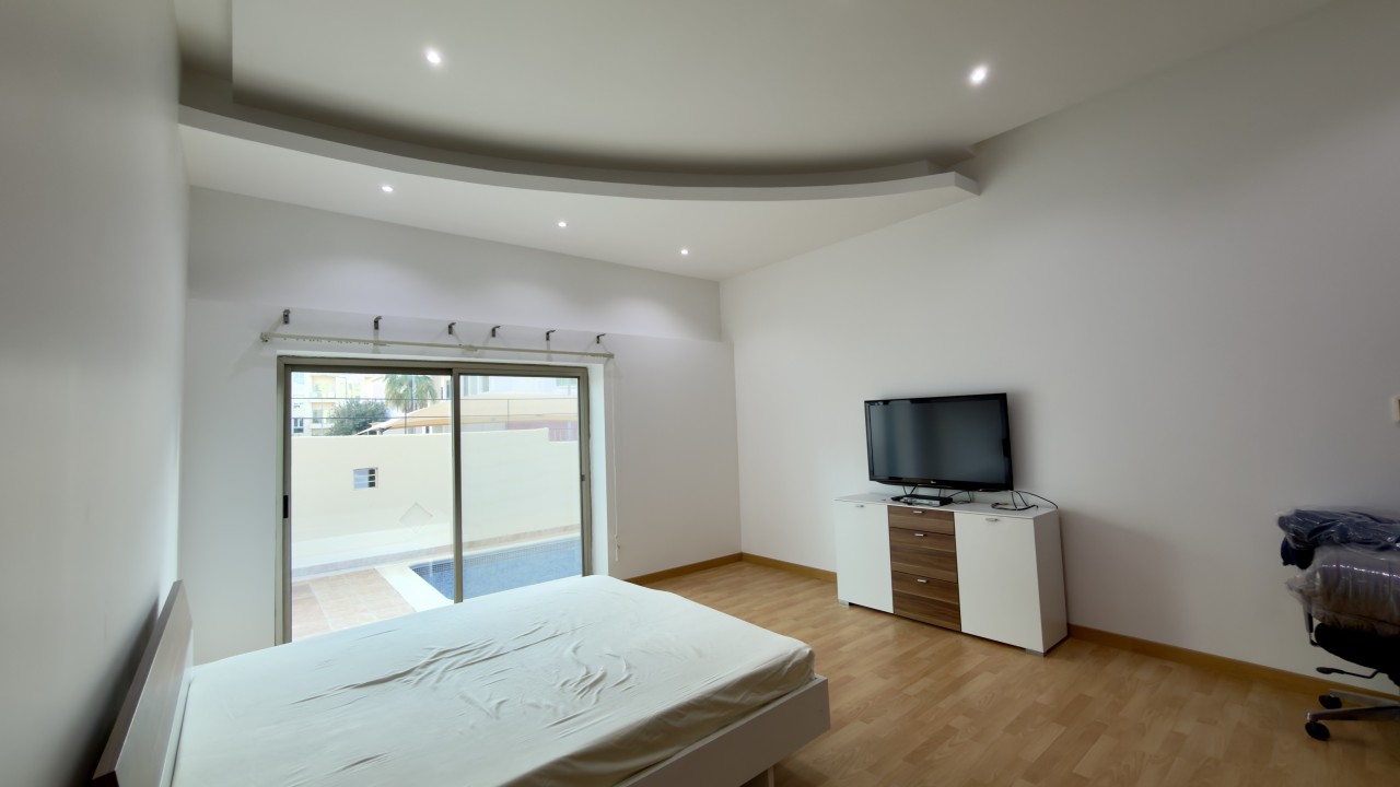 Apartment for Rent in Juffair Image #8479 3