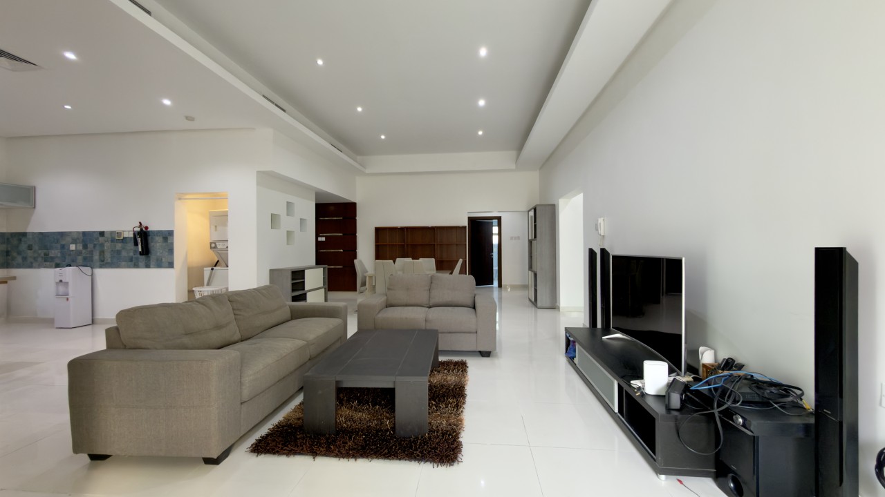 Apartment for Rent in Juffair Image #8479 4