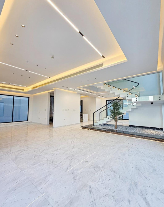 Villa for Sale in Sar Image #12172 1