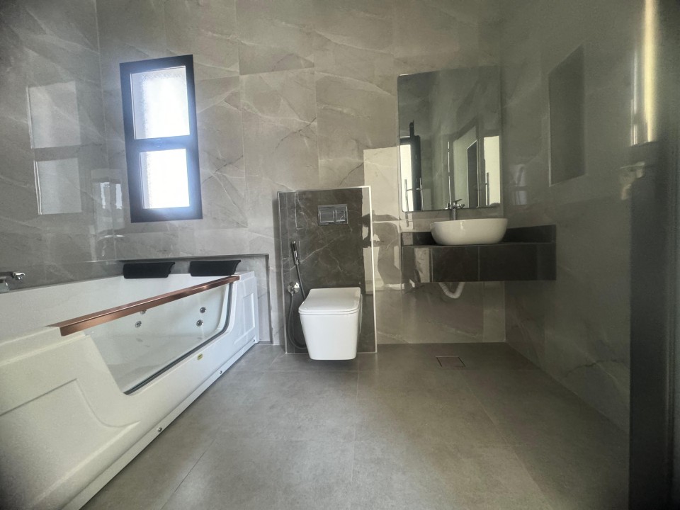 صورة فيلا للبيع في بني جمرة #9312 4