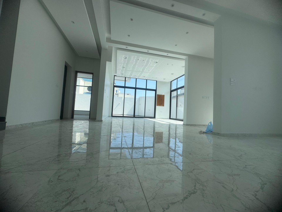 صورة فيلا للبيع في بني جمرة #9312 6