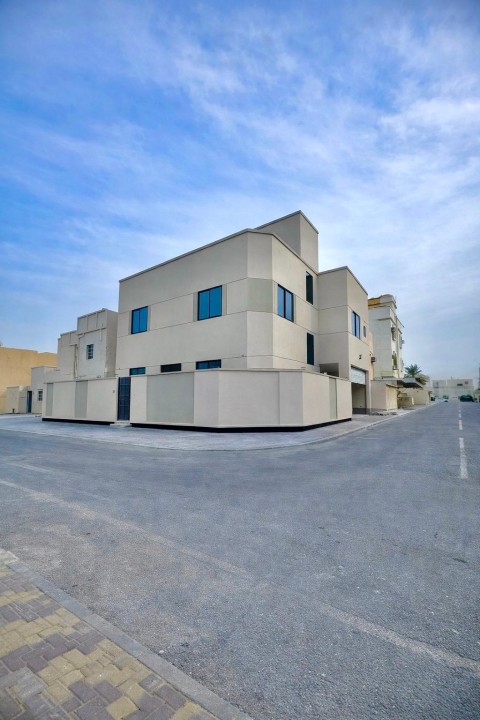 Villa for Sale in Isa Town Image #9331 4