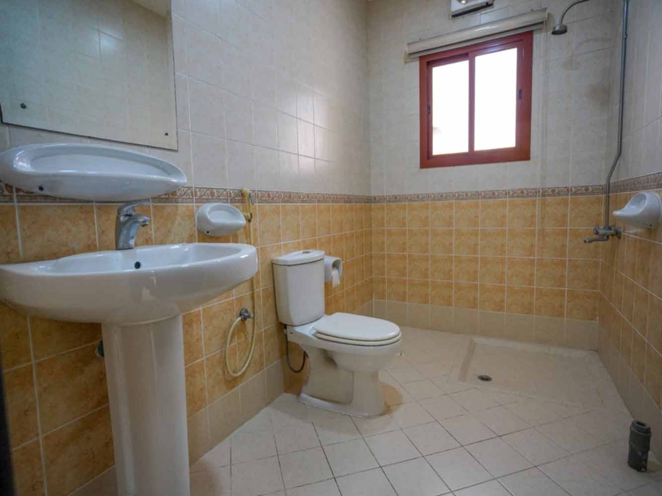 صورة مكتب للإيجار في القفول #4524 4