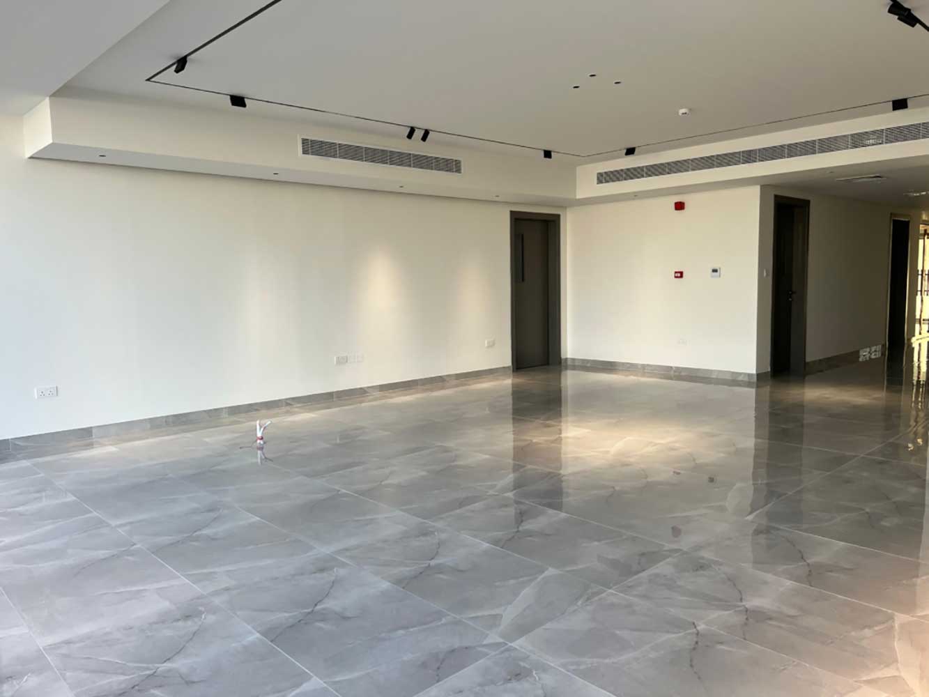 صورة مبنى للبيع في ديار المحرق #6021 7