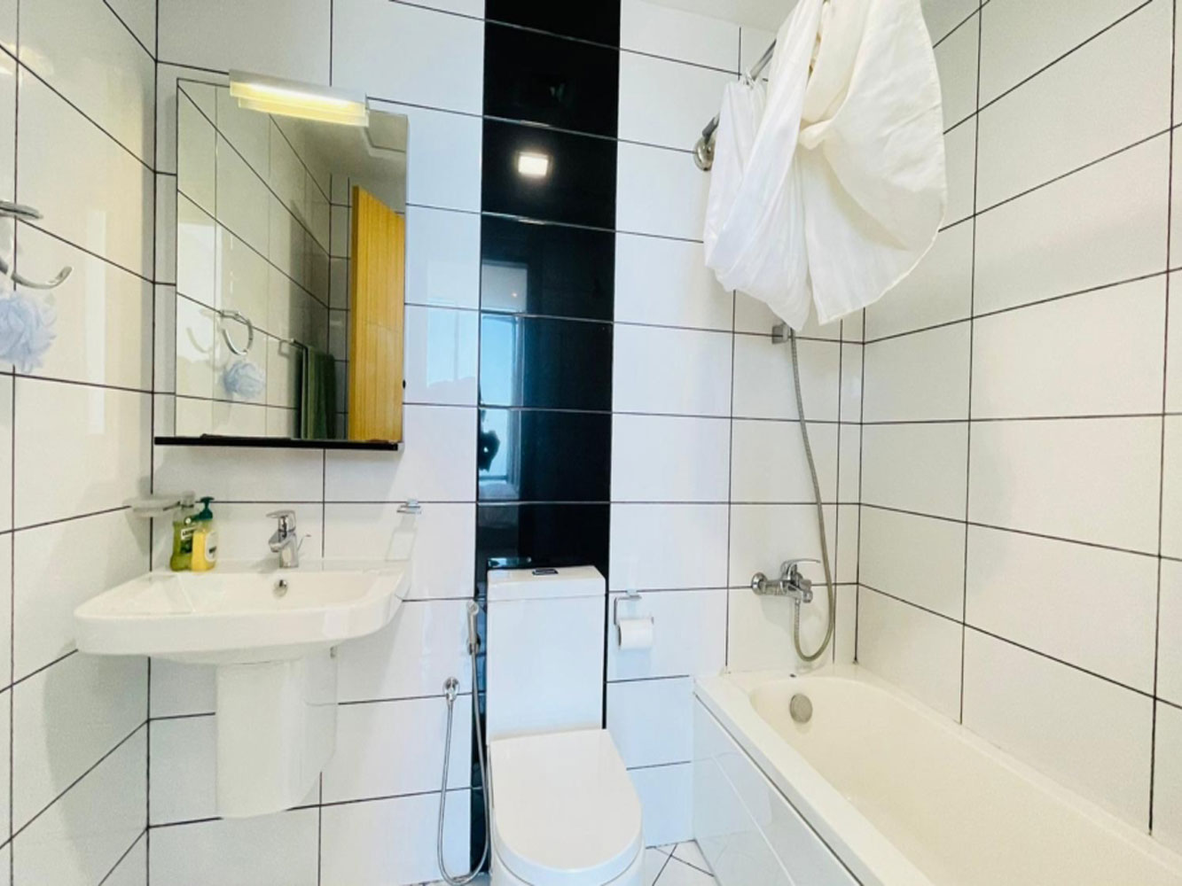 property 6627 image 5