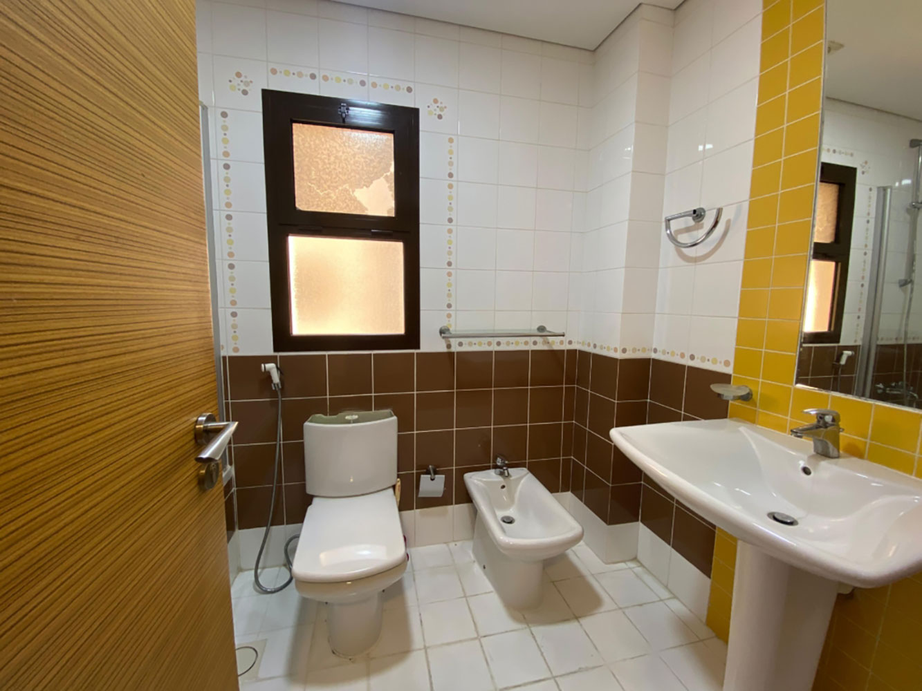 property 6744 image 1