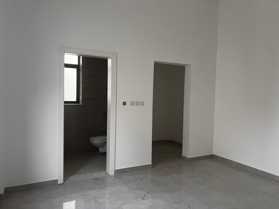 Villa for Sale in Buqwa Image #8405 1