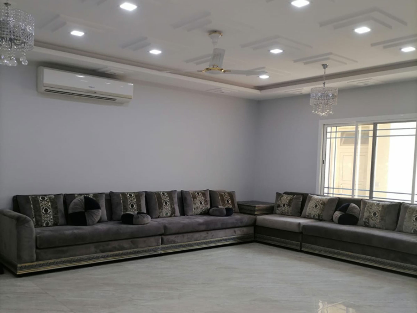 property 1576 image 4