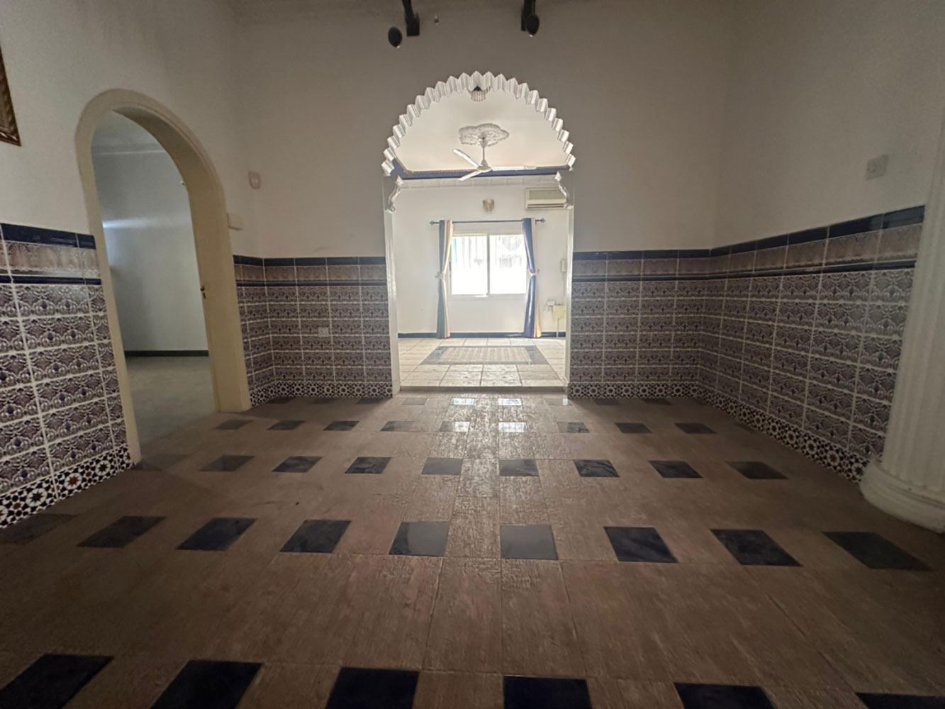 Villa for Sale in Juffair Image #2235 1