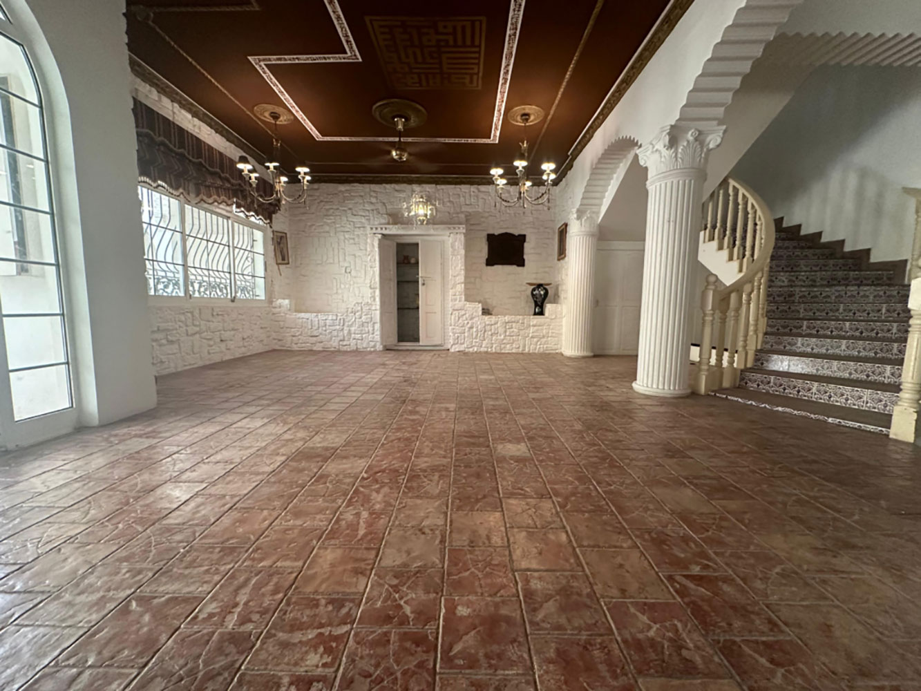 Villa for Sale in Juffair Image #2235 4