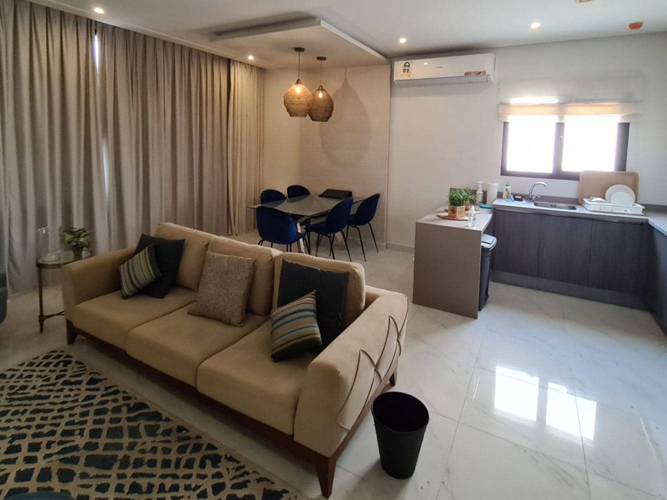 property 3998 image 0