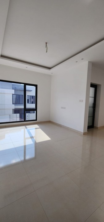 property 7740 image 5