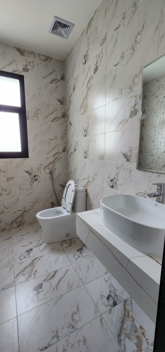 property 7740 image 6