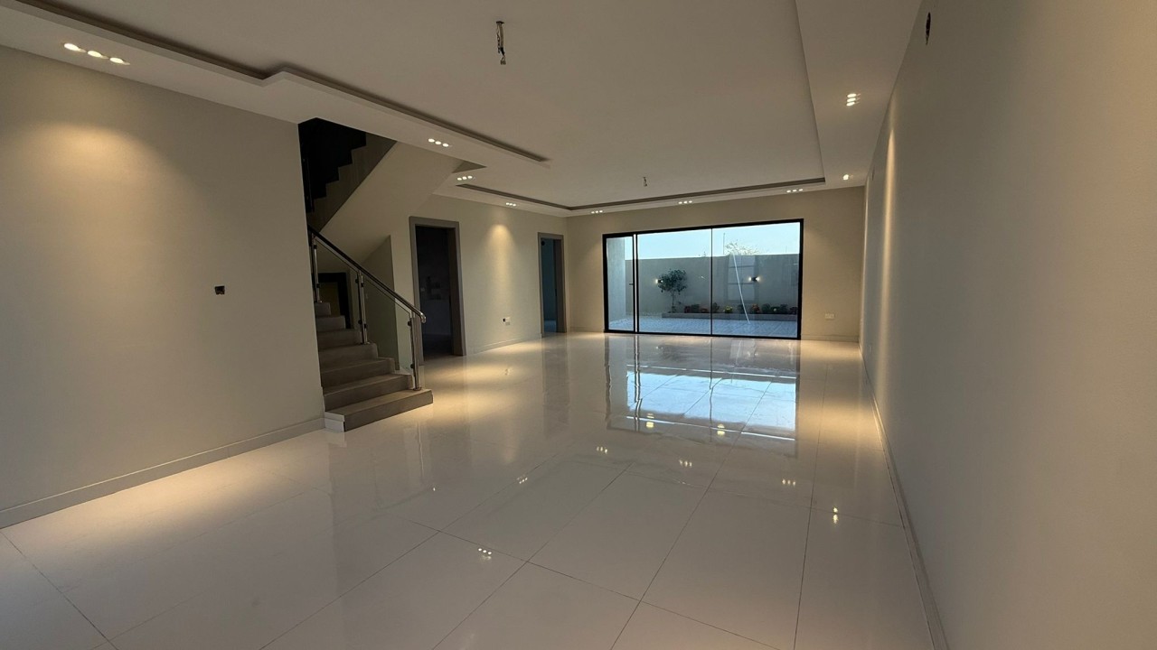 Villa for Sale in Shahrakkan Image #8303 3