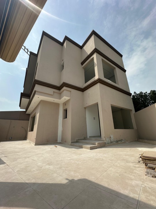 صورة فيلا للبيع في شهركان #9509 2