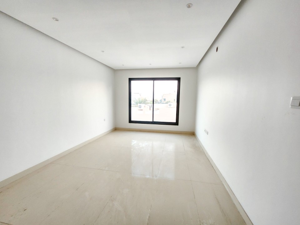 property 7678 image 8