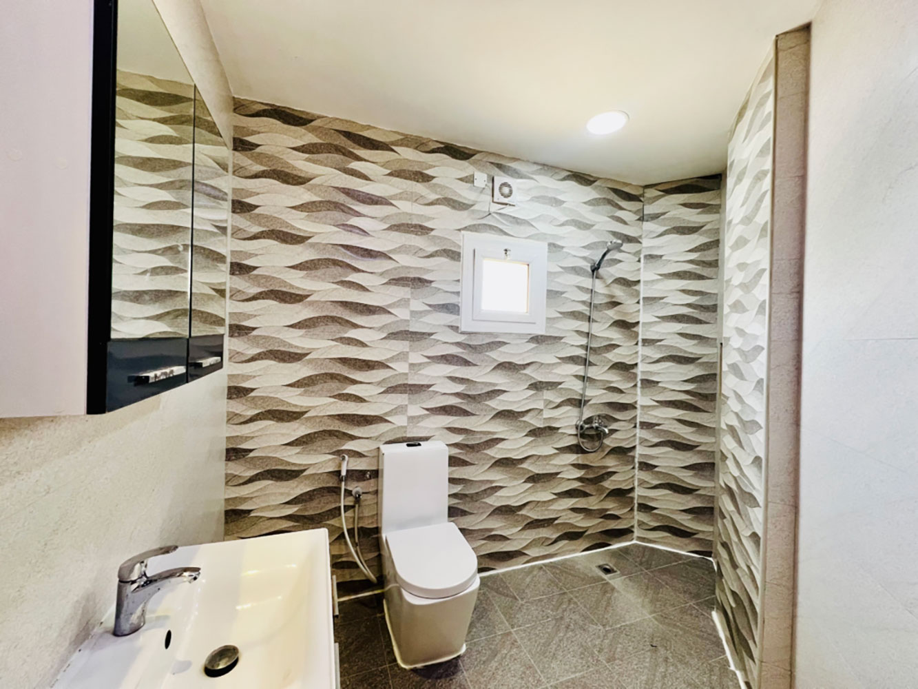 صورة شقة للإيجار في توبلي #3001 1