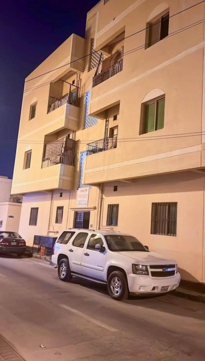 صورة مبنى للبيع في الرفاع #7972 0