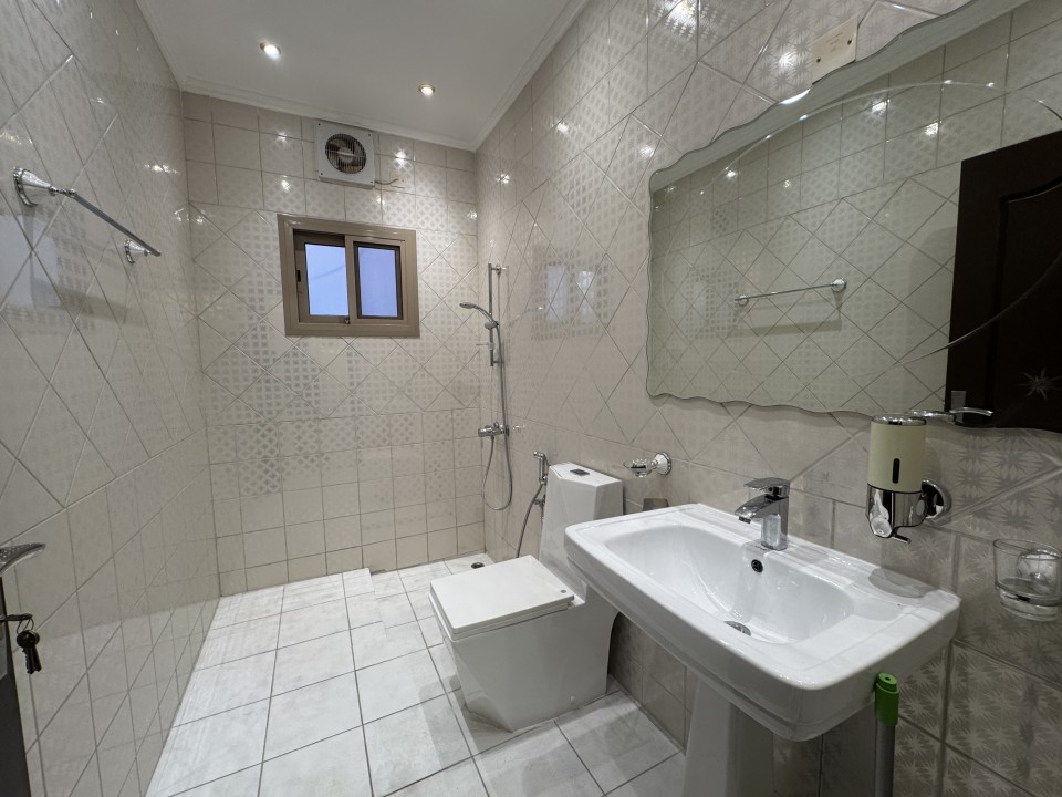 Villa for Rent in Arad Image #8481 4