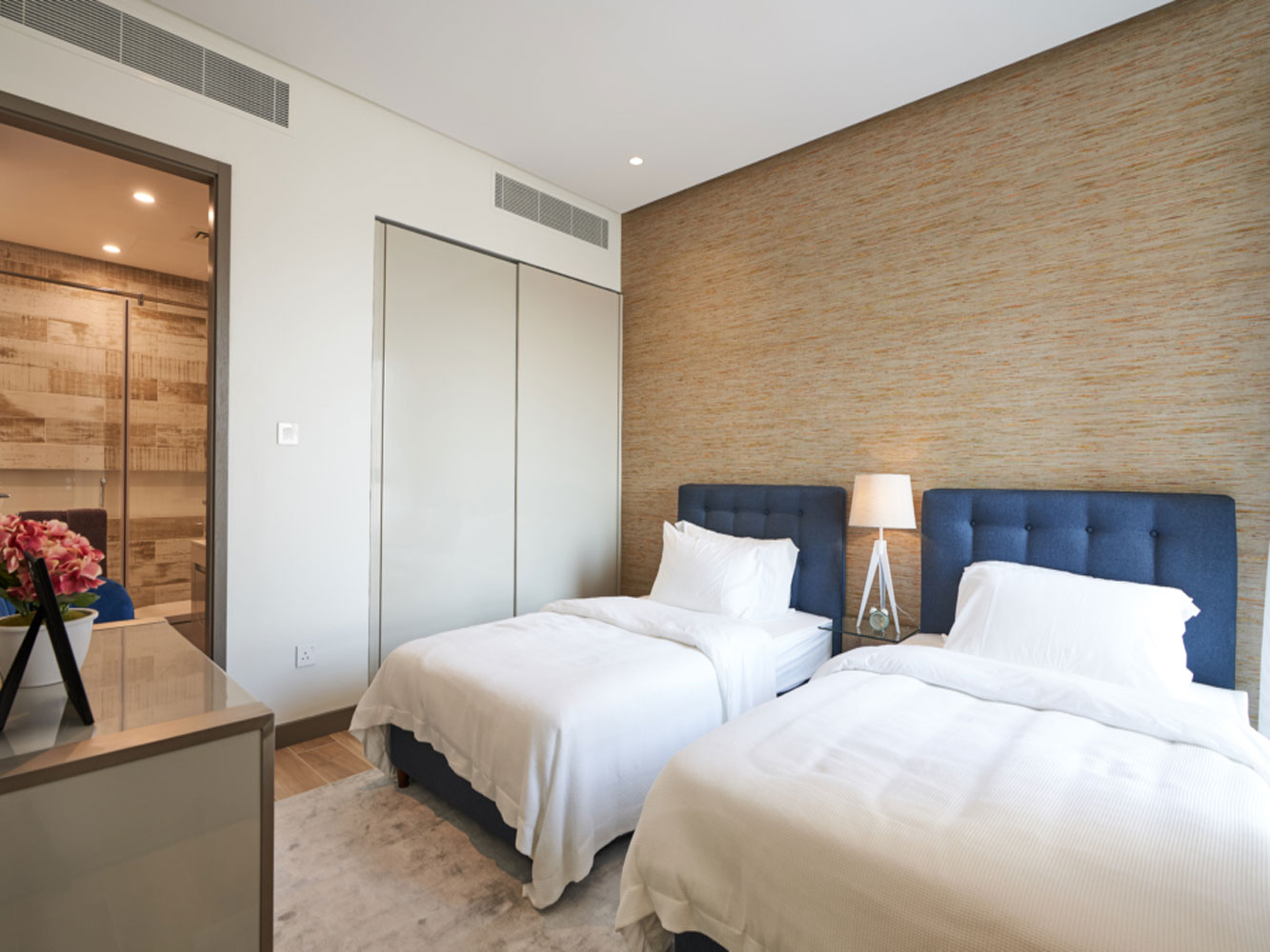 property 5680 image 4