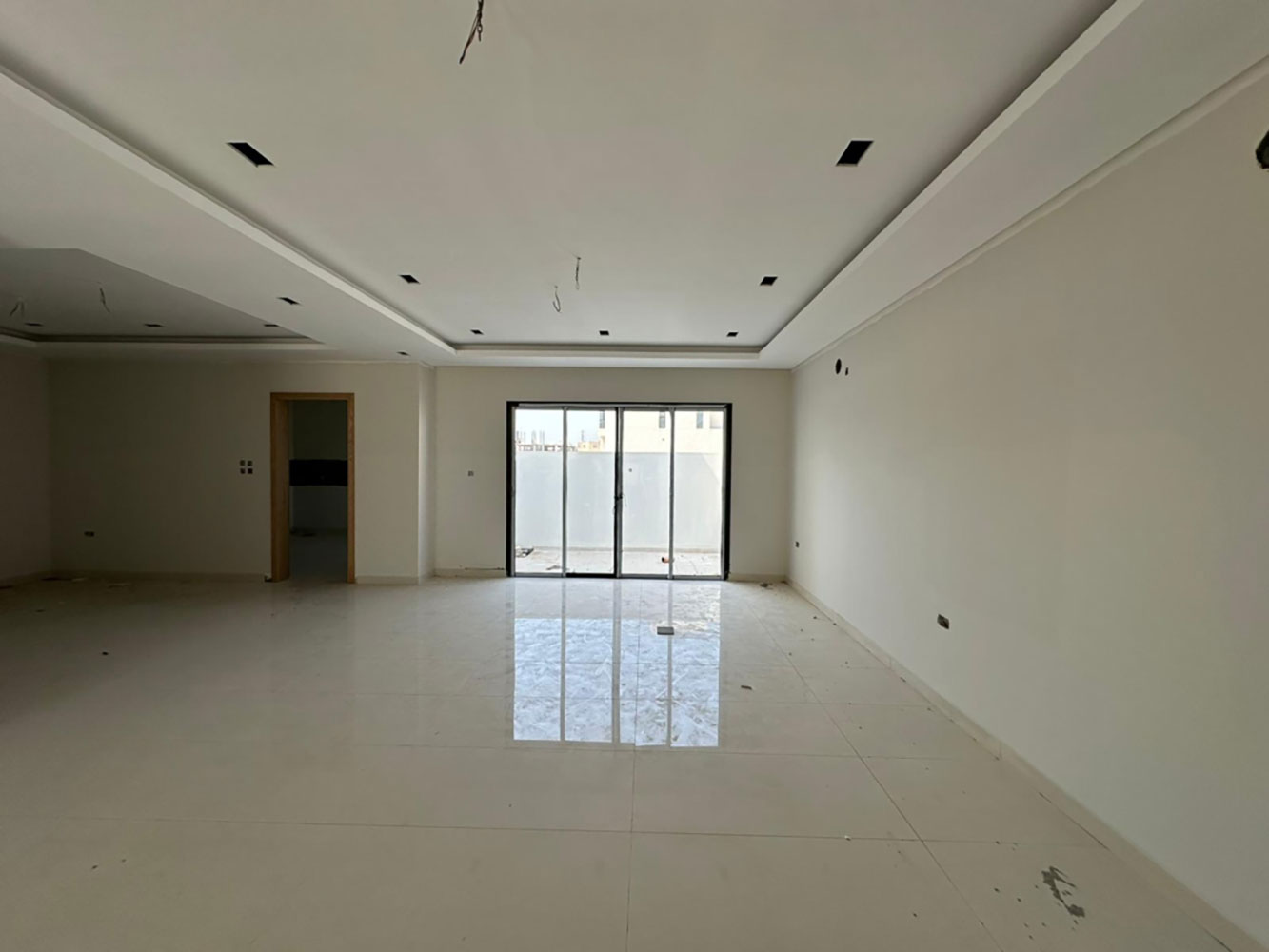 property 1552 image 1