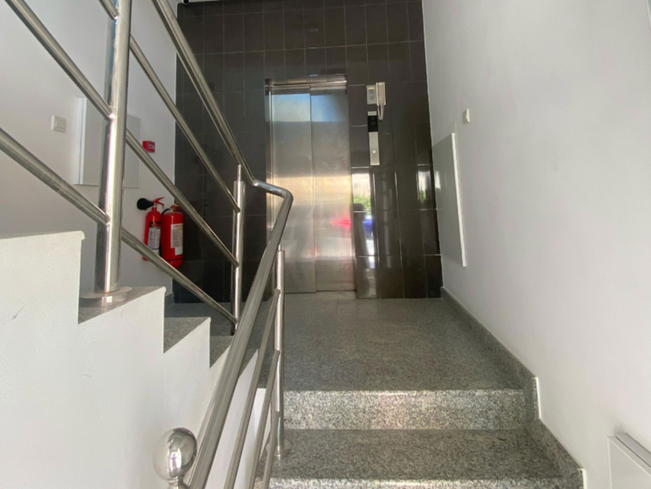 صورة شقة استوديو للإيجار في السهلة الشمالية #5317 3