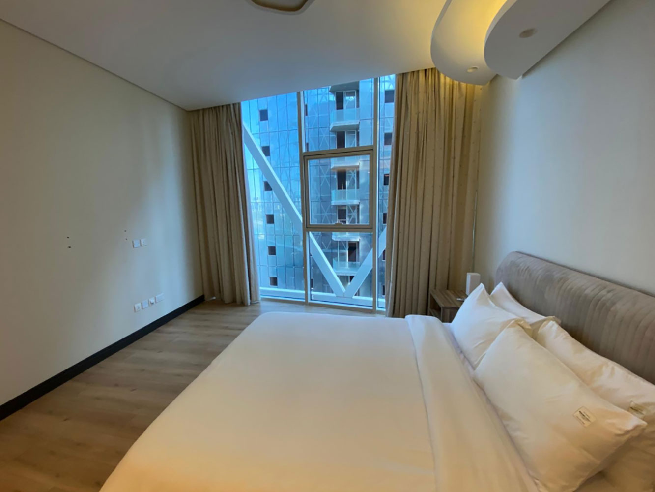 property 6819 image 3