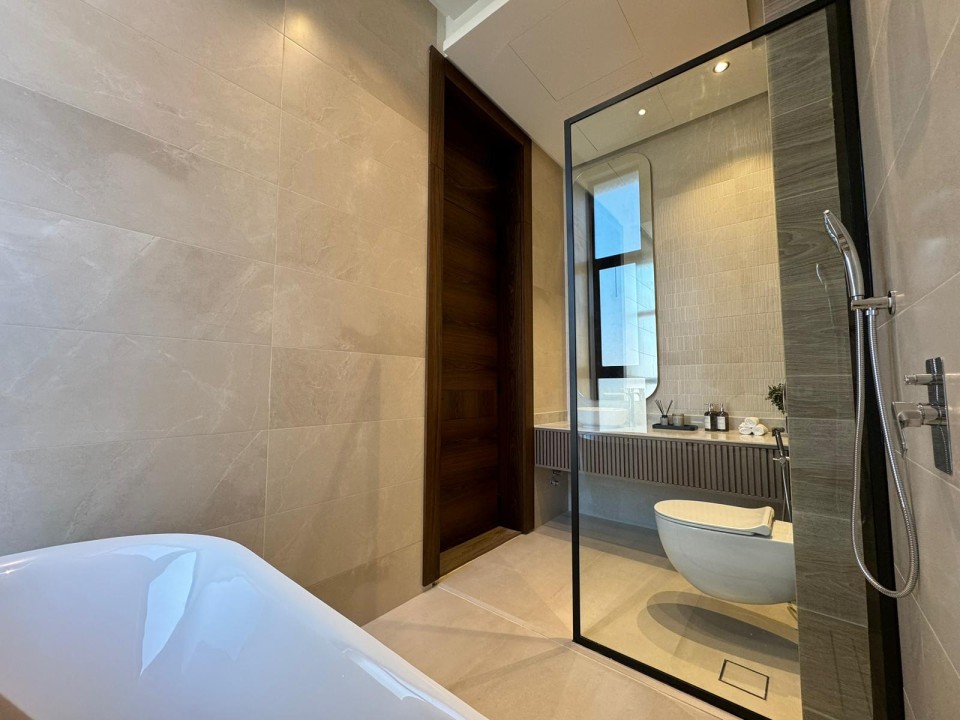 property 7624 image 1