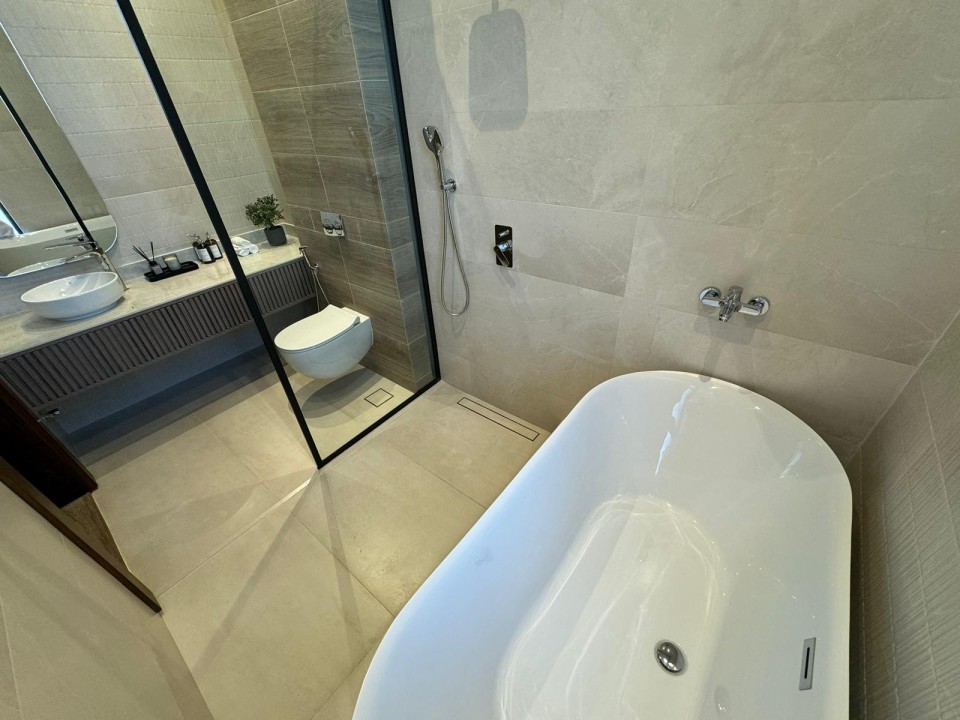 property 7624 image 5