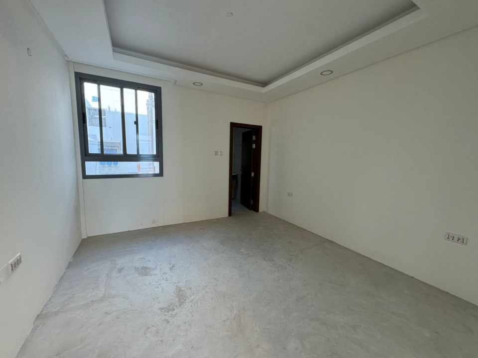 property 7679 image 8