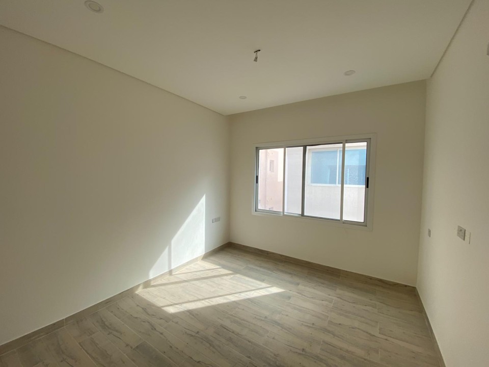 صورة فيلا للبيع في جنوسان #7730 3