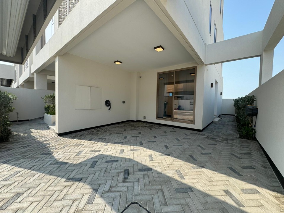 Villa for Sale in Arad Image #8126 9