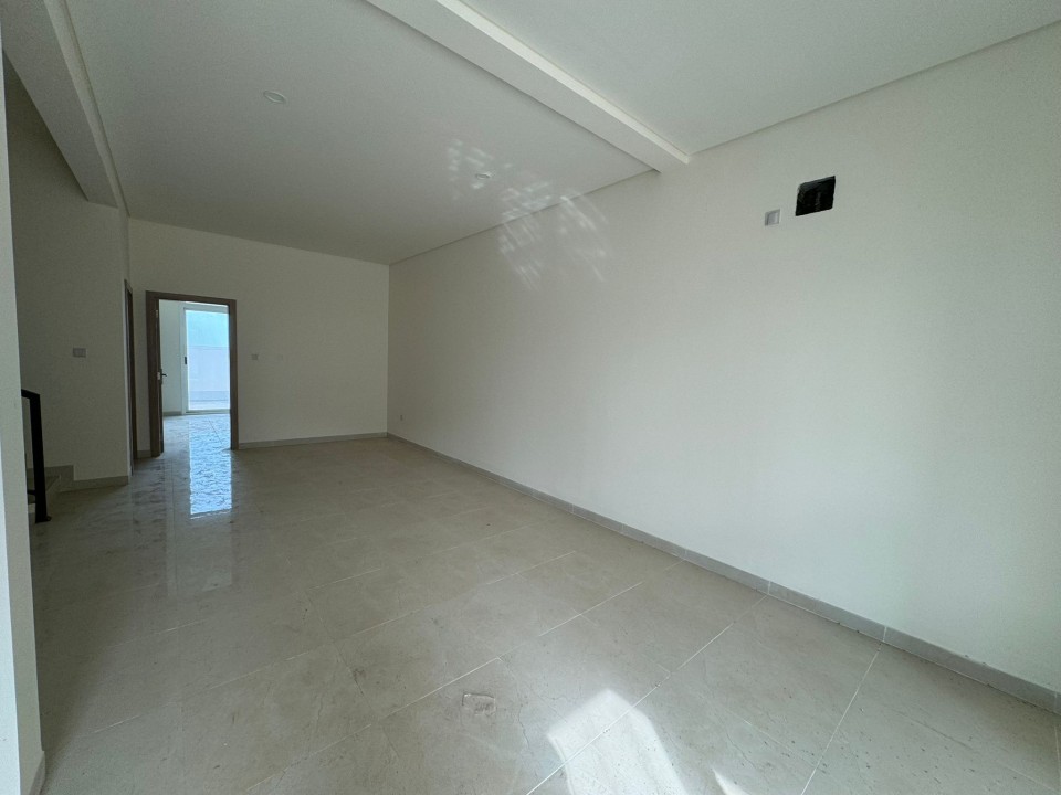 صورة فيلا للبيع في جنوسان #8130 2